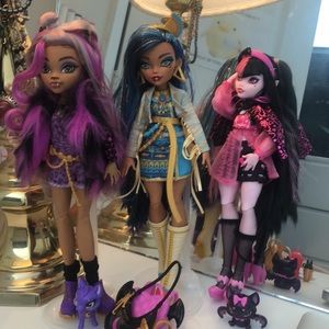 MONSTER HIGH DRACULA, CLEO DE NILE AND CLAWDEEN BUNDLE